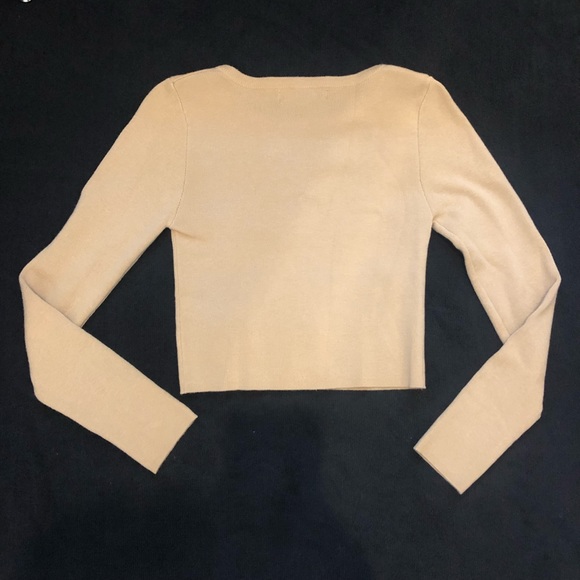 Cropped  sweater (Small) - Picture 4 of 6